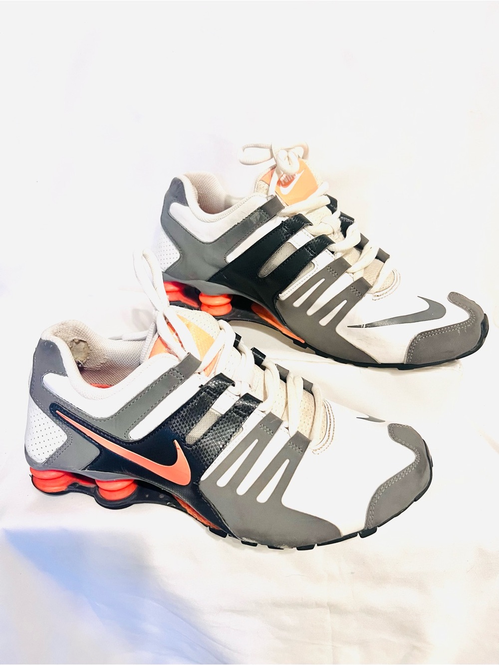 Nike Shox Z Running Shoes-Women's Size 8 1/2-White/Gray/Peach/Black-Comfy-School